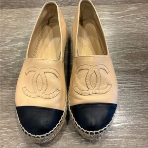 CHANEL Two-Tone Beige and Black Espadrilles